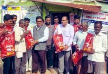 सर्वसामान्य ,गरिबांच्या दिवाळीला जनकल्याणकारी सरकारची गोड भेट आमदार डॉ देवरावजी होळी यांचे हस्ते आनंदाचा शिधा वाटप