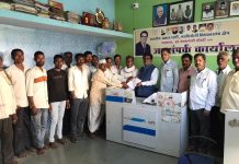 नुकसानग्रस्त शेतकऱ्यांना शासन स्तरावरून मदत मिळवून देणार आमदार डॉक्टर देवरावजी होळी यांचे निवेदकांना आश्वासन
