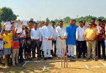 क्रिकेटमुळे शारीरिक व मानसिक विकासाला चालना मिळते – माजी आमदार डॉ नामदेव उसेंडी यांचे प्रतिपादन