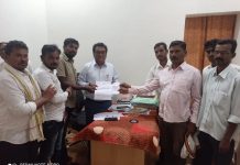 सेवा सहकारी संस्था नवेगाव माल या संस्थेवर कार्यवाही करा.आमदार डॉक्टर देवरावजी होळी यांना पीडित शेतकऱ्यांचे निवेदन