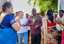 काटलीची katli school शाळा पाहून MLA Jayanant patil भाई जयंत पाटील भारावले : दिला एक लाख रुपयांचा निधी