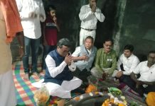 आमदार डॉ देवराव होळी यांनी घेतले मार्कंडेश्वराचे दर्शन