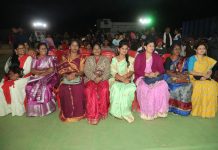Spontaneous response of the audience to the night tennis cricket tournament at Indiranagar 60 teams from the district participated in the cricket tournament.