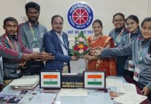 26 व्या राष्ट्रीय युवा मोहत्सवात सं.गा.बा.अ. विद्यापीठाच्या रा.से.यो. चमुचे सुयशलडॉ दिलीप मालखेडे कुलगुरू संगाबाअवि यांच्या मार्गदर्शनात रासेयो स्वयंसेवक विद्यार्थ्यांचा सहभाग.