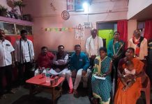 व्याहाड बुज.येथील मृत्यू पावलेल्या इसमाच्या कुटुंबियांना खासदार अशोकजी नेते यांच्याकडून सांत्वना भेट