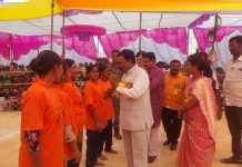 आंतरराष्ट्रीय महिला दिन साजरा करण्याचे सर्वात मोठे उद्दिष्ट म्हणजे महिला आणि पुरुषांमध्ये समानता निर्माण करण्यासाठी जागरूकता आणणे.अध्यक्षीय स्थानावरून खासदार अशोकजी नेते यांचे प्रतिपादन