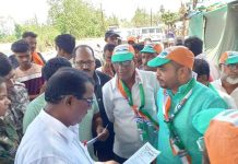 शाळेच्या पहील्याच दिवसाला विद्यार्थ्यांचे आंदोलन