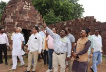मार्कंडेश्वर मंदिराच्या कामाला गती देण्यासाठी पुरातत्व विभागासोबत बैठक मा. खा.अशोक नेते यांनी घेतला आढावा