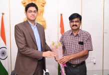 गडचिरोली जिल्हाधिकारी म्हणून अविश्यांत पंडा यांनी पदभार स्वीकारला