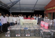 साताऱ्यातील पूरग्रस्त कुटुंबांना लॉईड्स इन्फिनिट फाउंडेशनचा मदतीचा हात