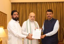 अतिवृष्टीग्रस्त शेतकऱ्यांसाठी केंद्र सरकारने तातडीने मदत करावी – मुख्यमंत्री मा देवेंद्र फडणवीस व उपमुख्यमंत्री मा.एकनाथ शिदे यांचे अमित शाह यांना निवेदन