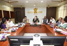 महिलांच्या सन्मान, सुरक्षितता व सक्षमीकरणासाठी समन्वयाने काम करा-आढावा बैठकीत रूपाली चाकणकर यांच्या सूचना